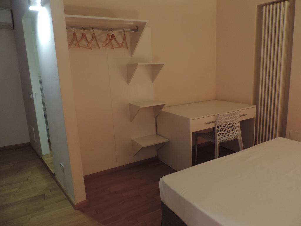 Residence Al Sociale Мантуя Номер фото